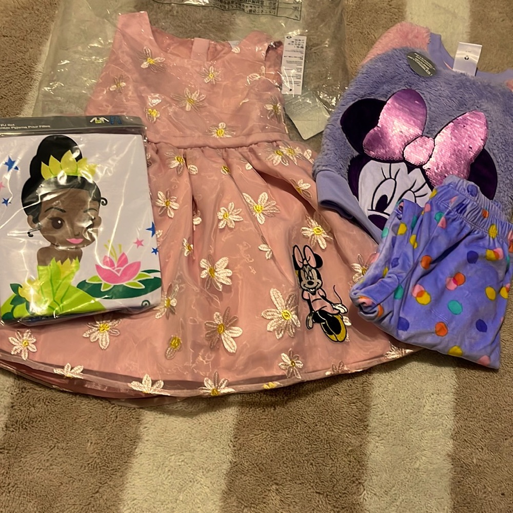 Size 4  Disney bundle ALL BRAND NEW.